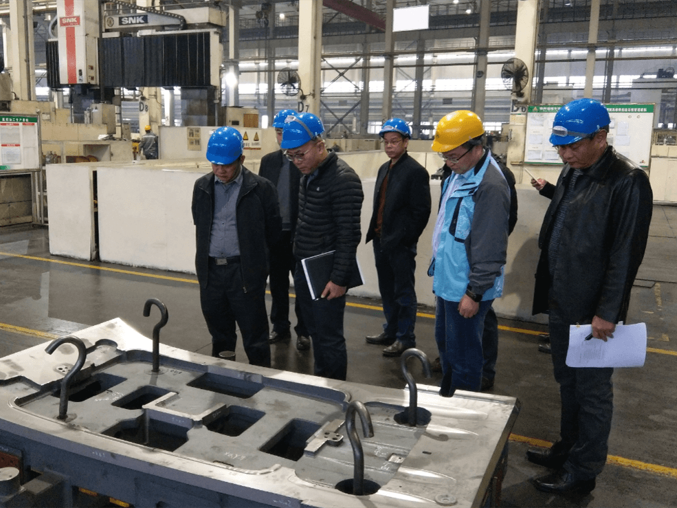 柳州市張建國副市長領導一行到福臻車體調研指導_副本 (1).png